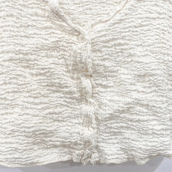 Urban Outfitters Off-White Wrinkle Crop Top Size Medium - Picture 4 of 9